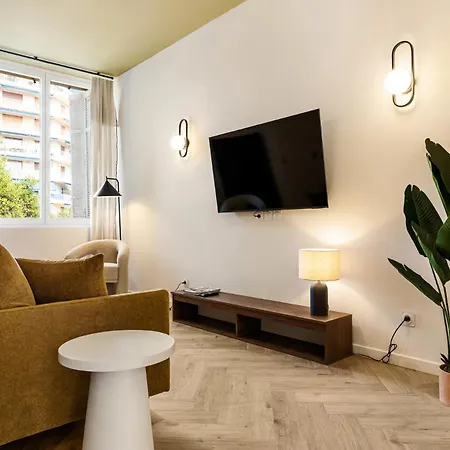 Le Bonheur 3 - 5 Minutes Du Palais Des Festivals * Cannes